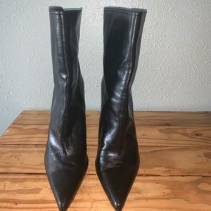 Stuart Weitzman Goliath Bootie - Size 7